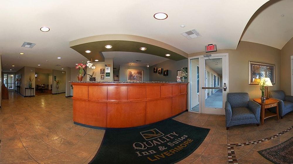 Quality Inn & Suites Livermore Wine Country Экстерьер фото
